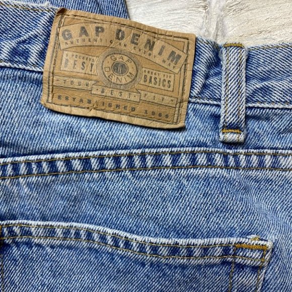 Vintage GAP High Rise Tapered Mom Jeans - Picture 5 of 10